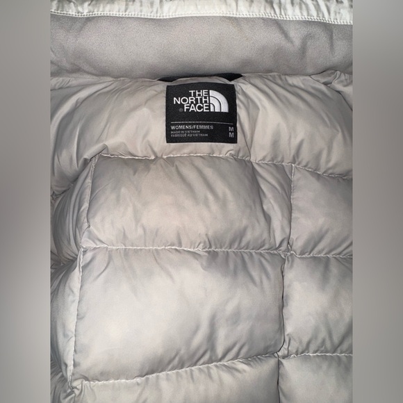 The North Face Long Puffer Jacket 💥 HOST PICK - Picture 2 of 14